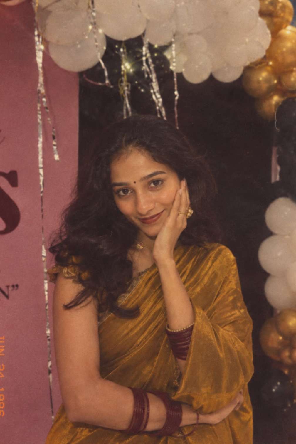 Contact-sheet preview of Vamika.is.Here🥰🥰's Chamet recording